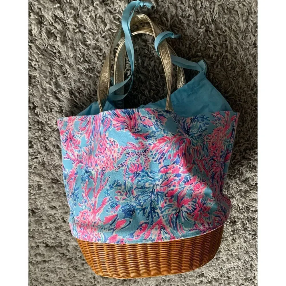 NEW NWOT Lilly Pulitzer SEEK & SEA Drawstring WICKER TOTE BAG beach pool